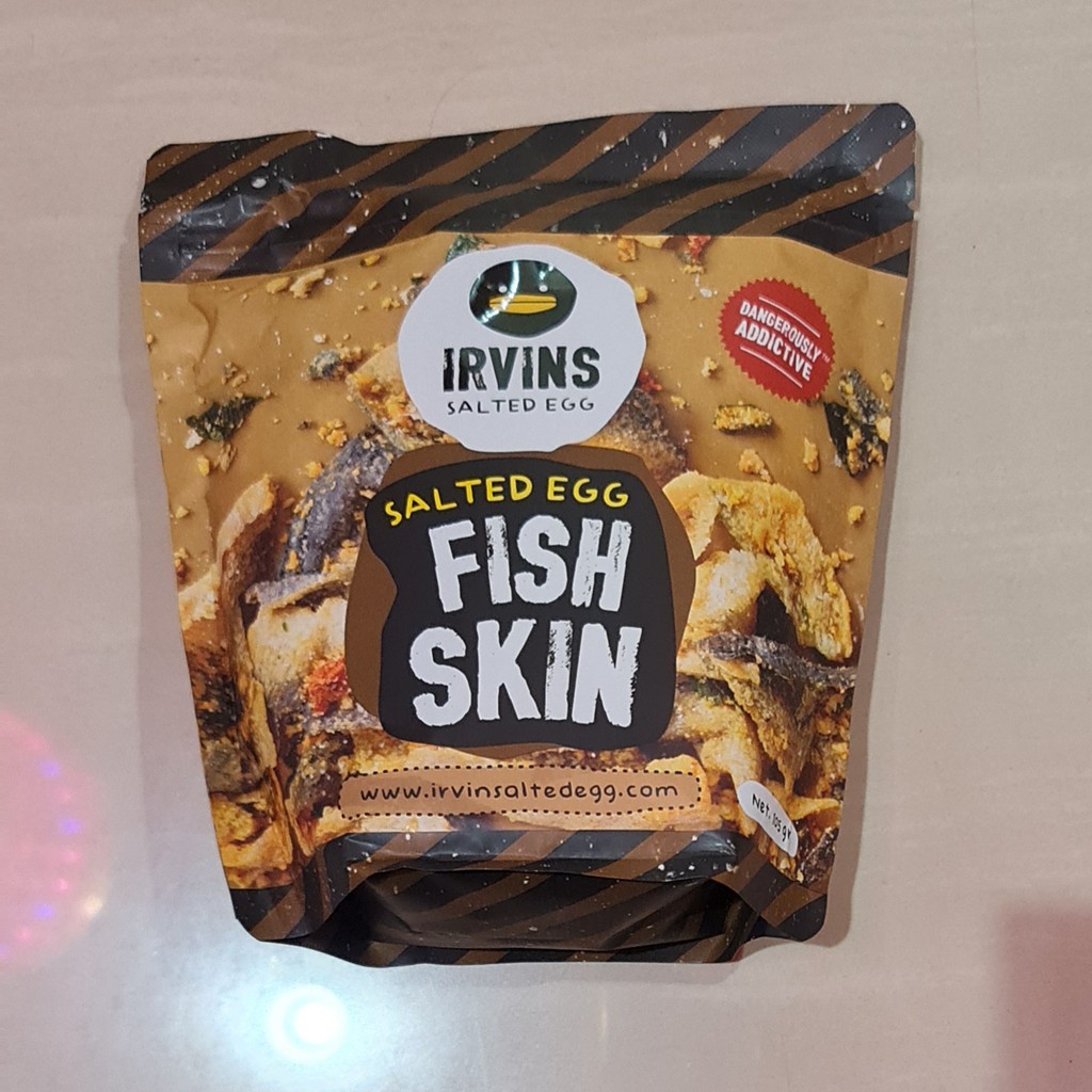 Snack Irvins Fish Skin Salted Egg 105 Gram