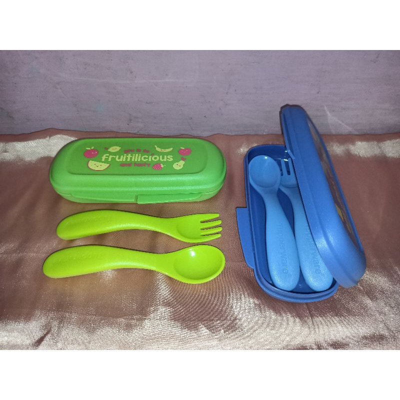 Tupperware todler cutlery with case (1)