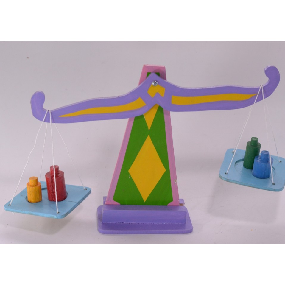 Mainan Timbangan Neraca