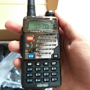 Ht Baofeng Uv5r Terbaru Uv 5re   UV5RE PLUS Dual Band Walkie Talkie