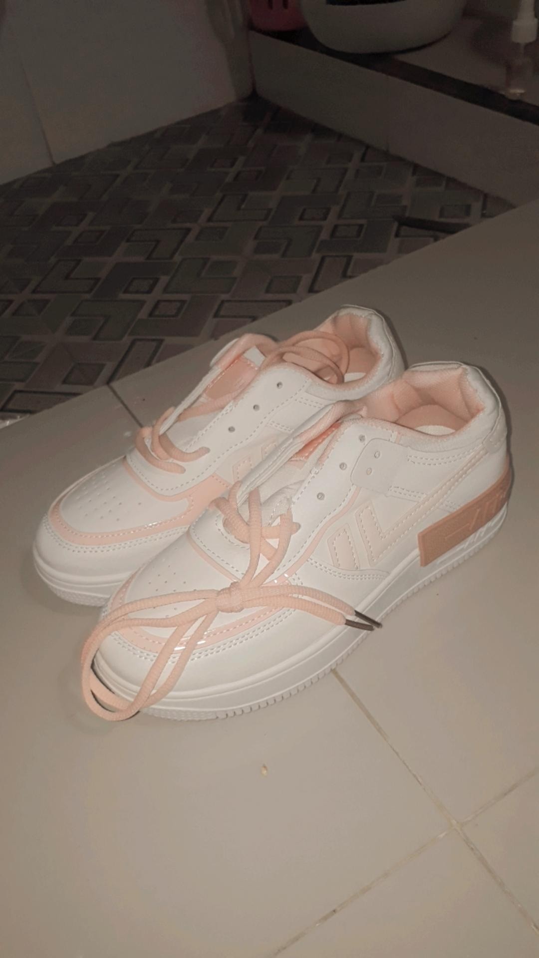 Sepatu Aesthetic Wanita Korea Sepatu Rainbow Pastel Wanita