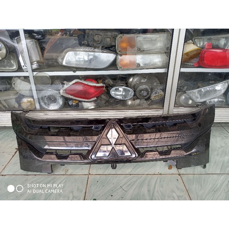 GRILL XPANDER CROSS 2021 ORIGINAL