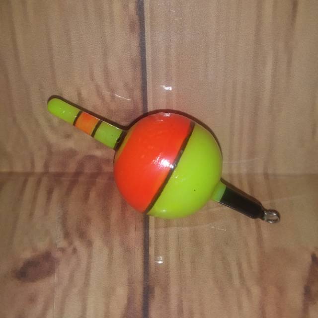 Pelampung pancing plastik kecil