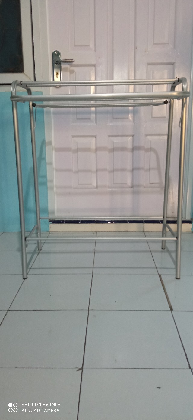 Jemuran Handuk Lipat Alumunium