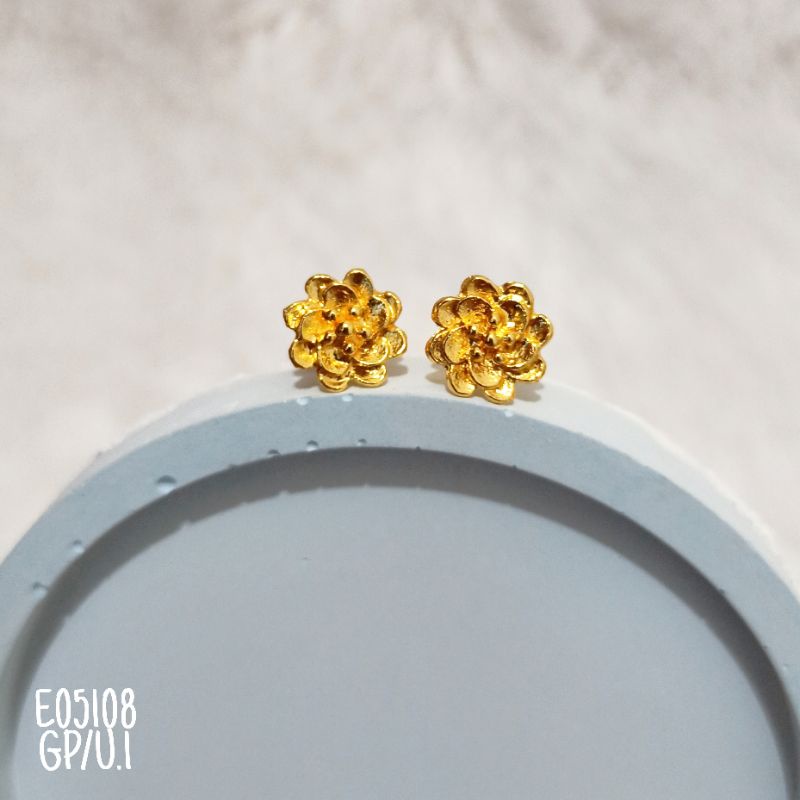 Anting Fashion Rhodium Bunga Warna 24k E05108