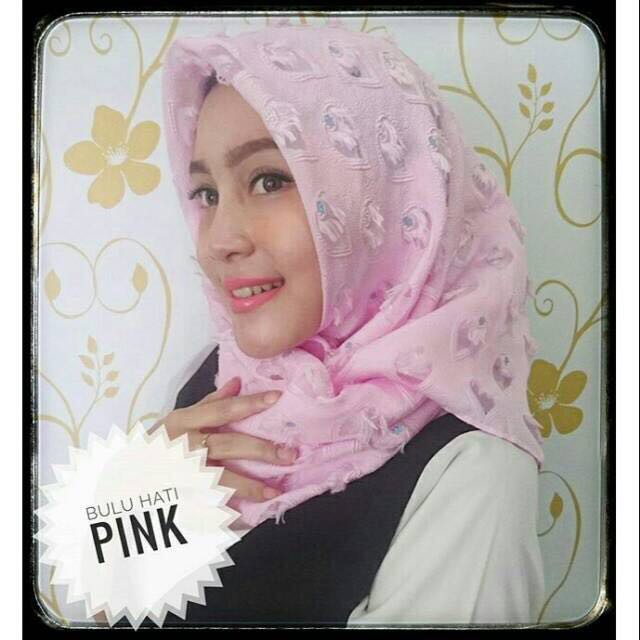 JILBAB / HIJAB / SEGIEMPAT BAWAL BULU HATI UKURAN 150*150 cm