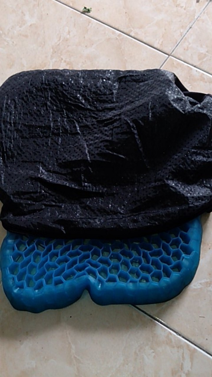 Alas Duduk Silikon Gel Bantal Jok Kursi Mobil Lantai Empuk