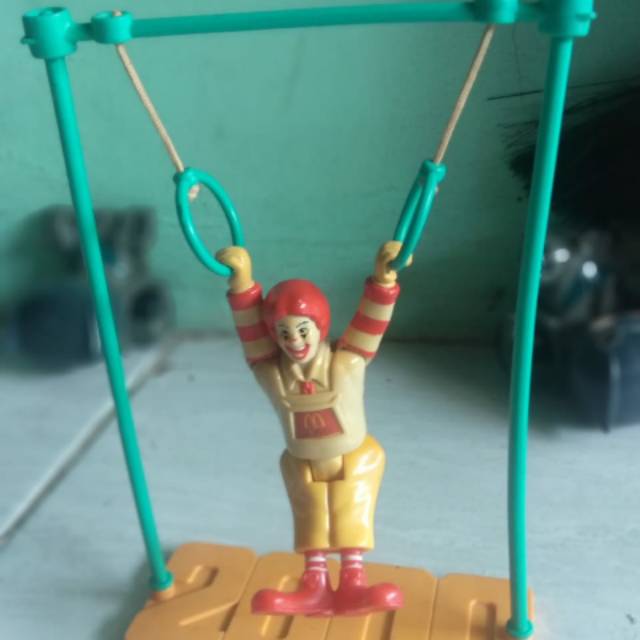 happy meal McD Ronald McDonal's tahun 2000 mainan langka
