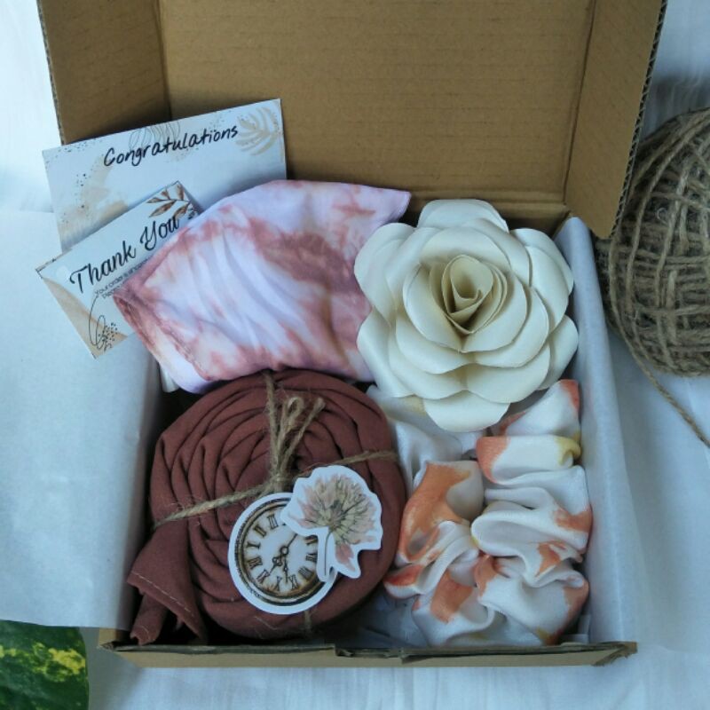 HAMPERS HIJAB PASHMINA / Hijab Pashmina masker