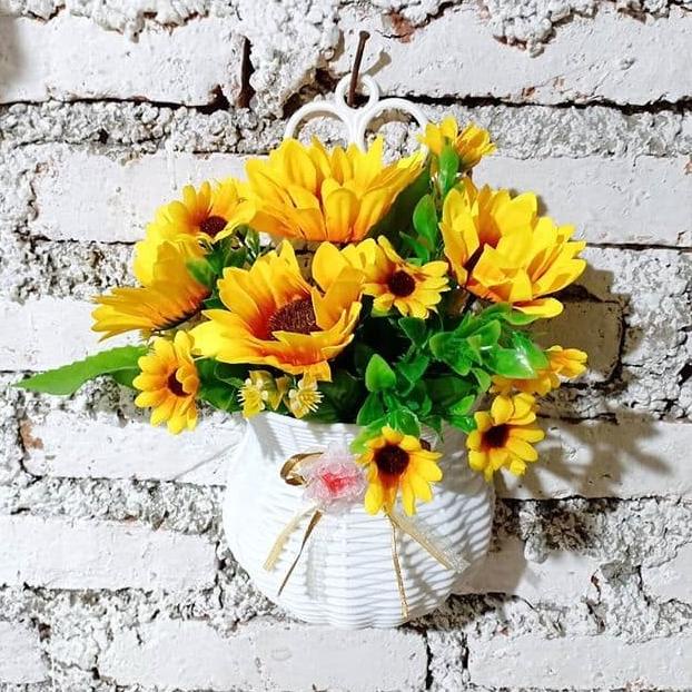 bunga plastik matahari pot dinding /pot bunga plastik artificial
