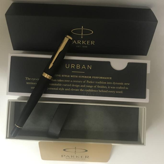 

TERBARU Pulpen Parker Urban New M.Black GT Roller Ball (Hitam Doff Klip Emas )/PULPEN GEL/PULPEN LUCU/PULPEN 1 PACK/PENSIL WARNA/PENSIL 2B/PENGHAPUS JOYKO/PENGHAPUS LUCU/RAUTAN PENSIL PUTAR/RAUTAN ELEKTRIK/SPIDOL WARNA/SPIDOL PERMANEN/SPIDOL