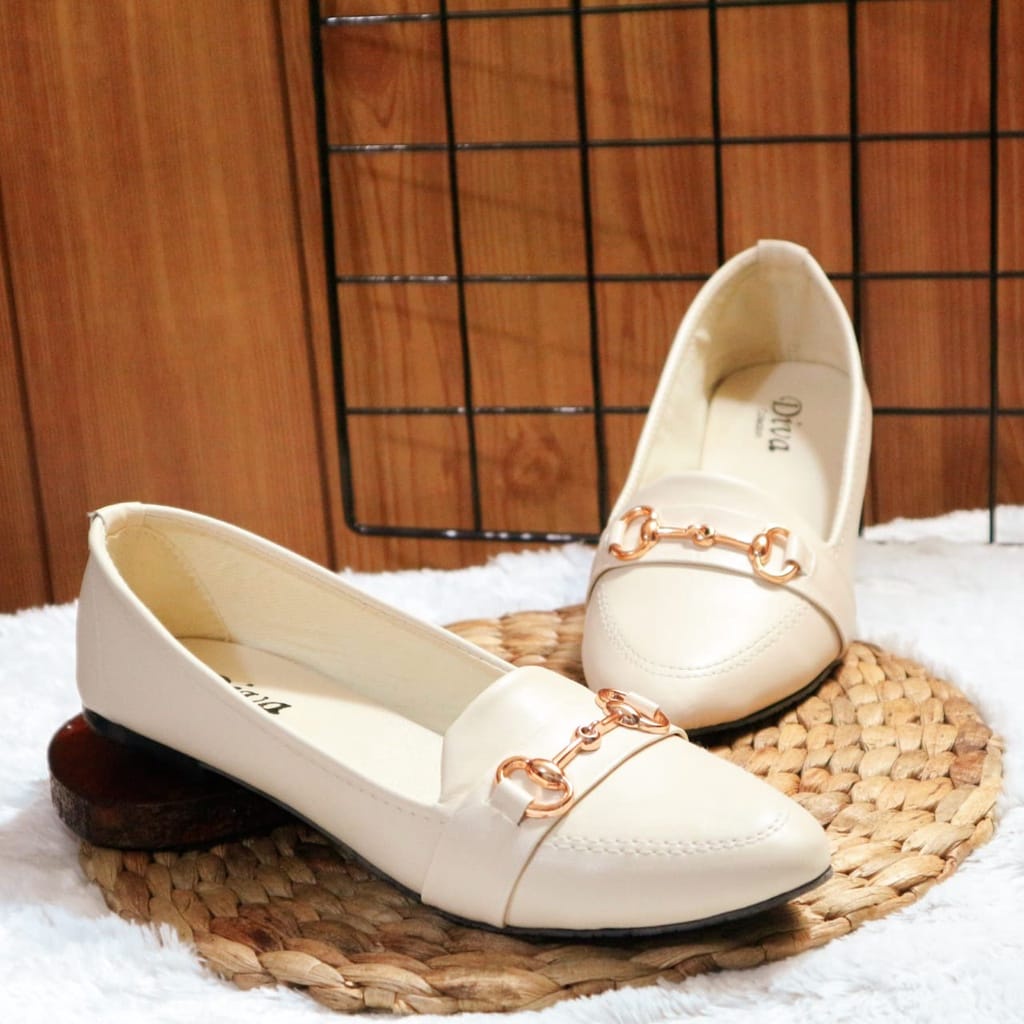 Flatshoes Wanita Clary JW02