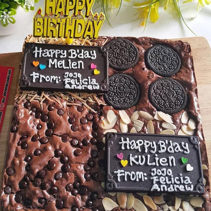 

Terbaru B'Day Brownies (2 Papan Coklat Nama)