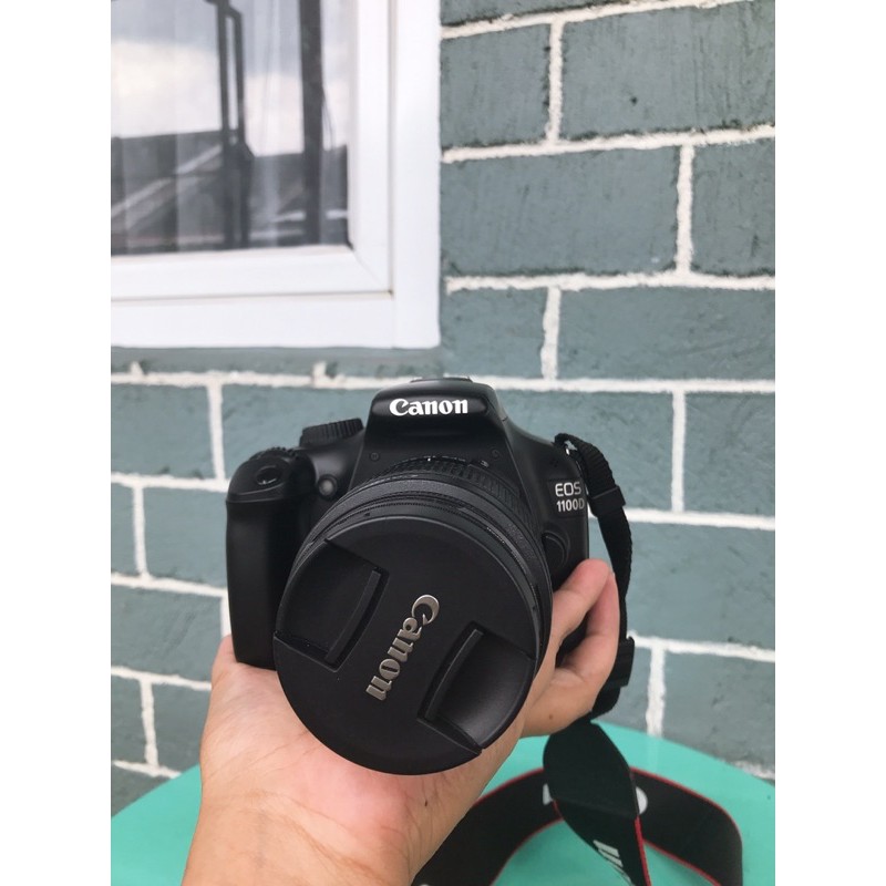 kamera SLR 1100D second masih bagus banget ( harga nett) bisa cod