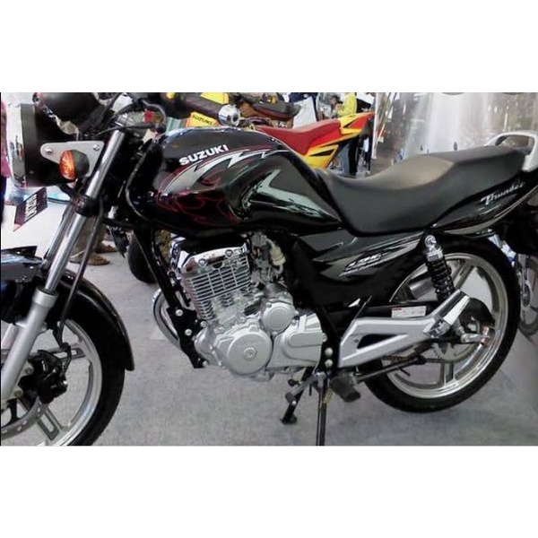 striping stiker Suzuki Thunder new 125 2011 hitam full list body standar