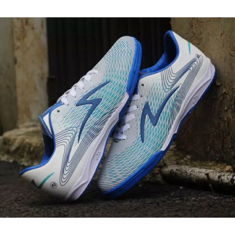sepatu futsal specs terbaru ls ultra