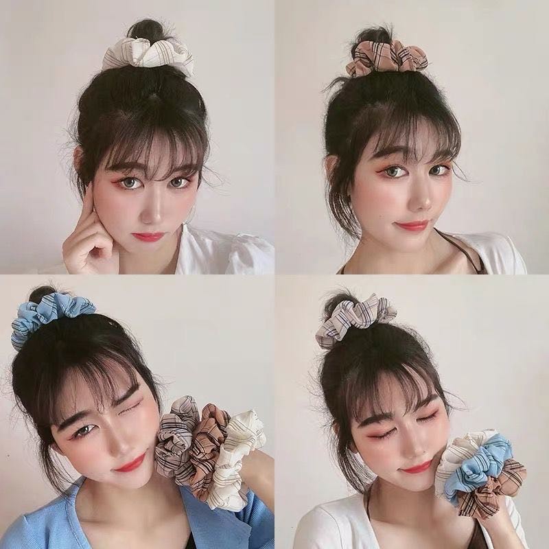 Ikat Rambut Motif Kotak Untuk Wanita / Srunchie Rambut Wanita Motif Kotak Gaya Korea Import