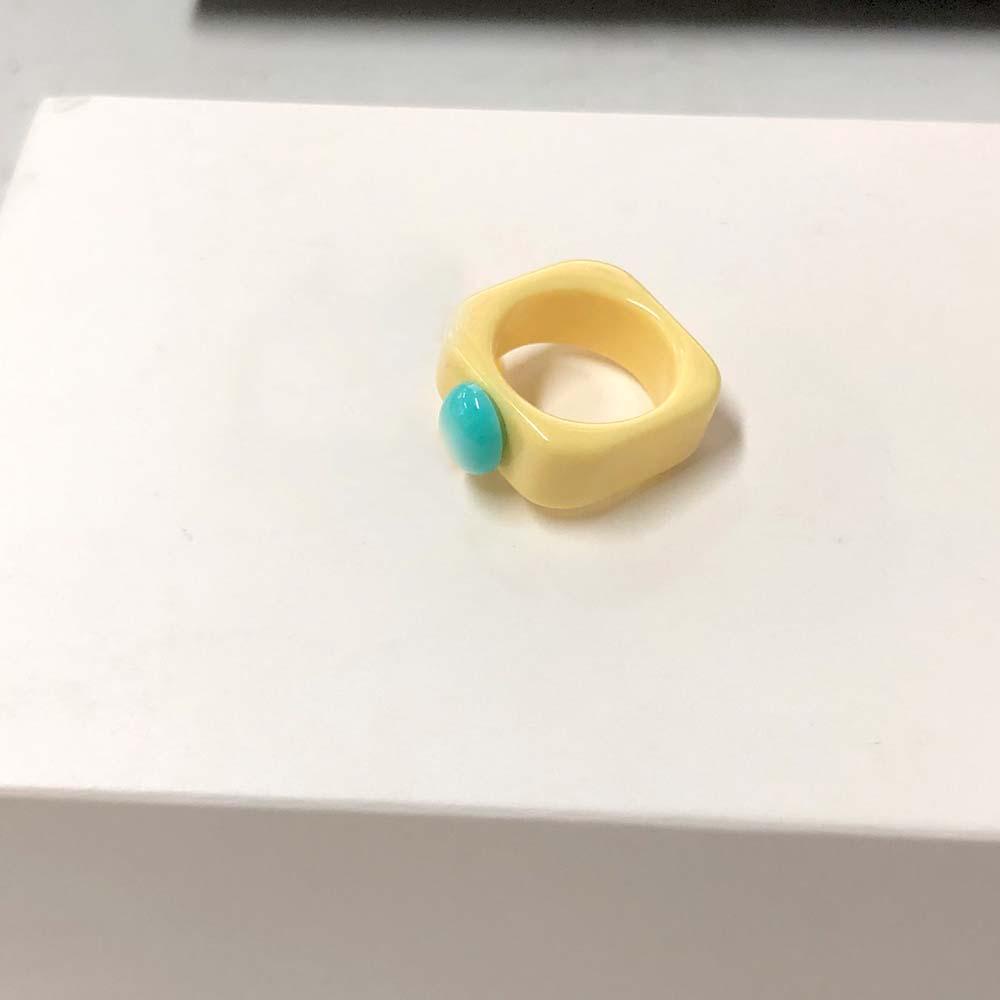 Agustinina Cincin Akrilik Lucu Tren Wanita Oval Manik Gadis Korea Fashion Perhiasan