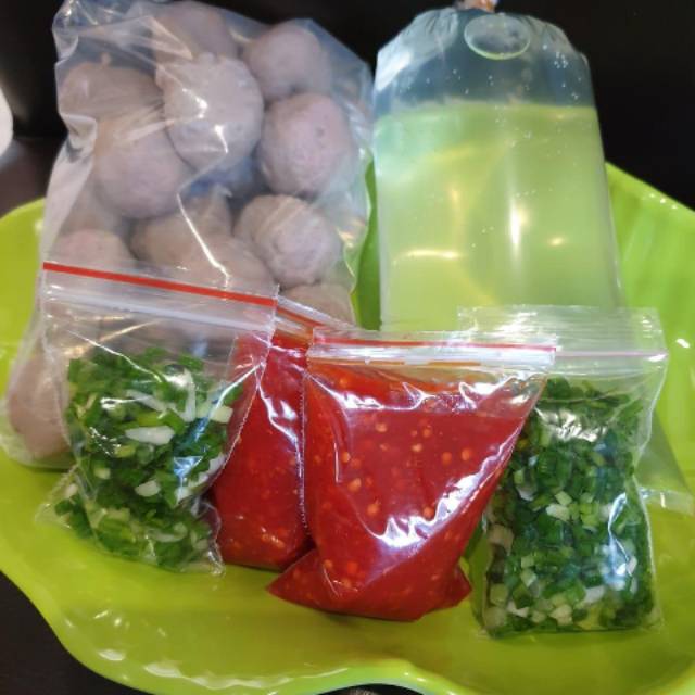 

Bakwan sapi asli 100% tanpa bahan pengawet. Pre order h-2