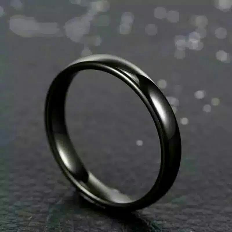 Cincin titanium ring hitam - cincin pria dan wanita