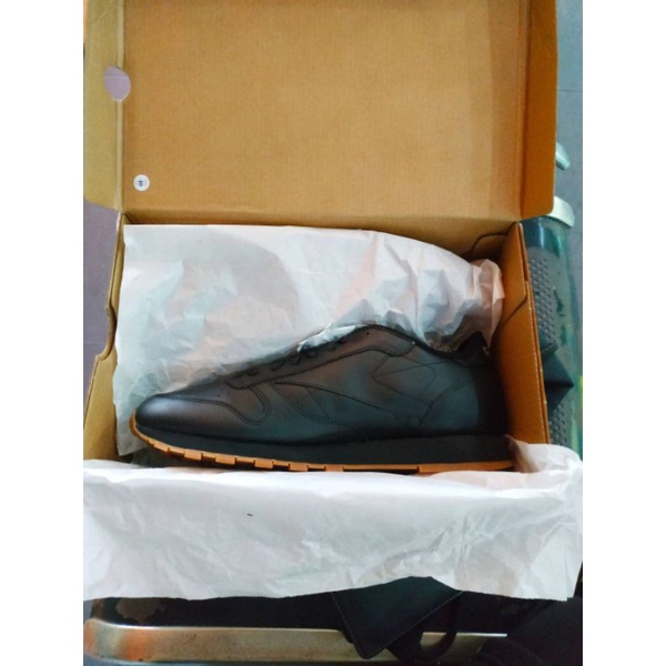 sepatu sneaker running reebok