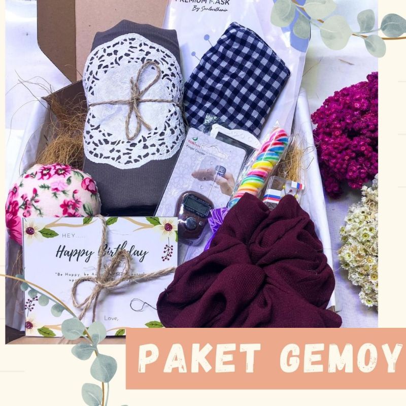 

HAMPERS CEWEK PASHMINA BABY DOLL ULANG TAHUN ANNIVERSARY WEDDING