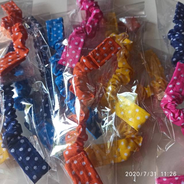 Konector pengait masker motif POLKADOT polka