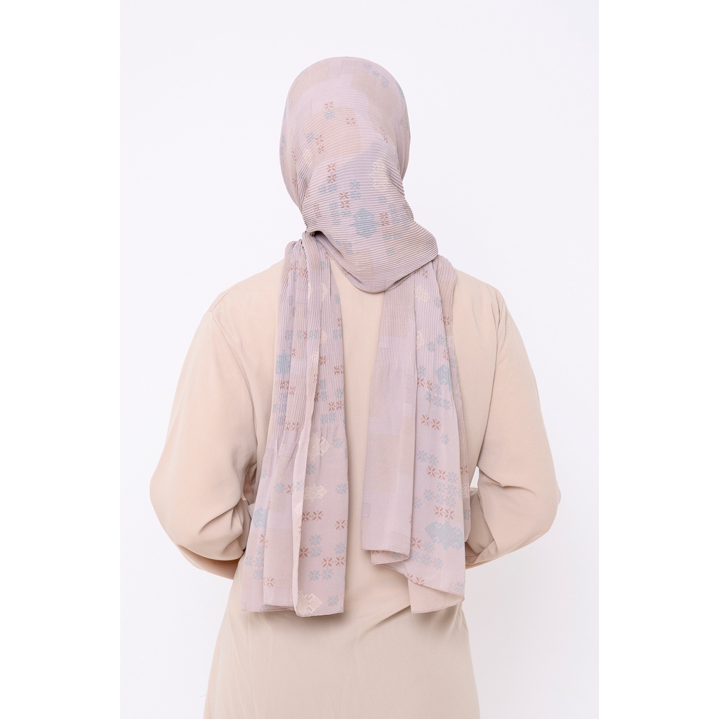 ZM Zaskia Mecca - Aili Sepia Pashmina Plisket - Jelita Indonesia - Edisi Toraja-2