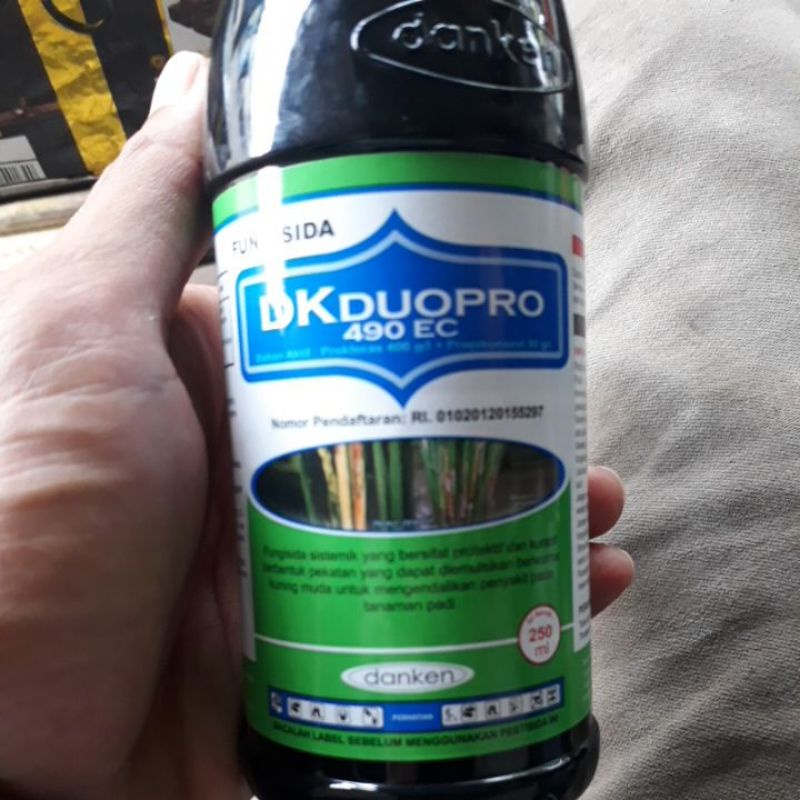 DK DUOPRO 490EC (Fungisida/pengendali jamur)