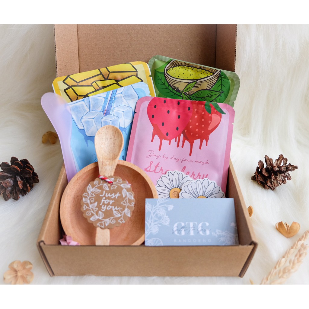 

Kotak Bingkisan Hampers Kado Birthday cewek Graduation Box Surprise Box Gift Box Masker Organik 11