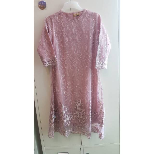 Blouse Kekinian | Kebaya Modis by Indah Bordir