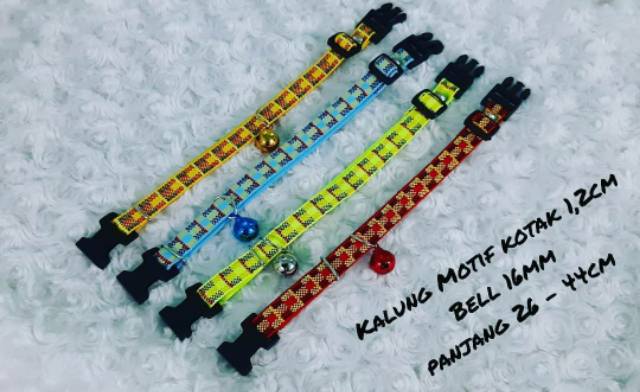 Kalung Motif kotak 1,2 cm lonceng 16mm anjing kecil / sedang kucing