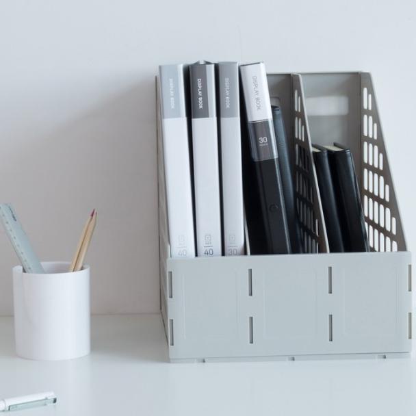 

Deli Rak Box File Bahan Plastik 3 Kotak / 4 Kotak 78990 78991
