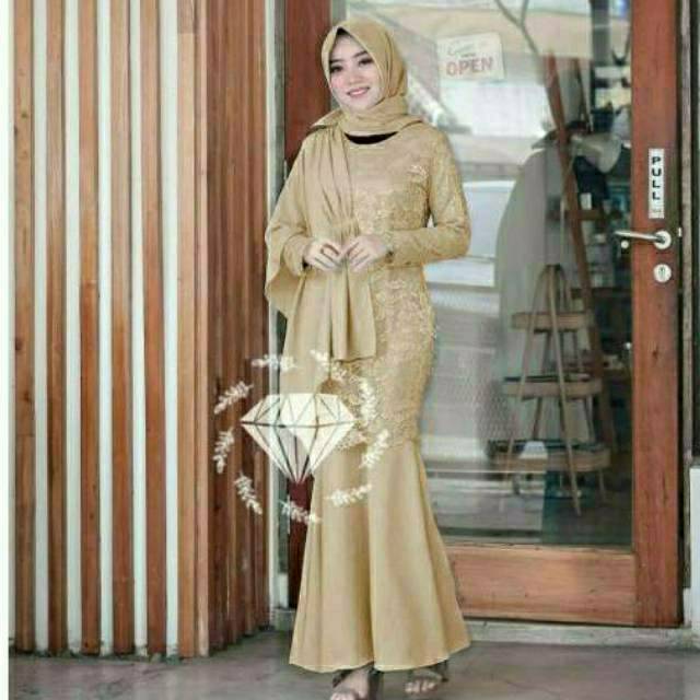 MAXY NAYSILA DUYUNG, MOSCREPE BRUKAT, DRESS MAXY