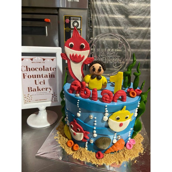 

KUE ULANG TAHUN BABY SHARK cake baby shark doo doo UCI BAKERY