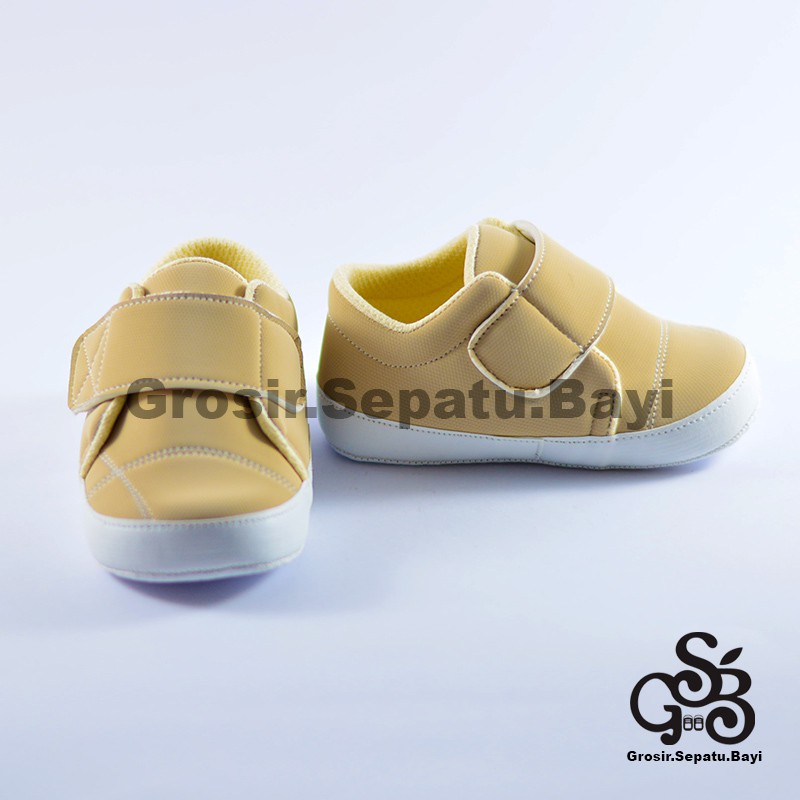 sepatu bayi baby shoes prewalker laki laki umur 2 sampai 14 bulan simple classy warna krem