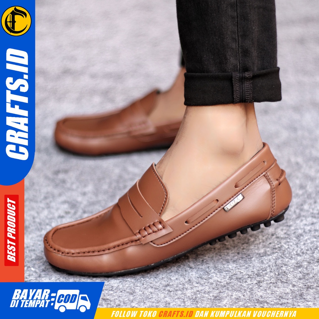 Sepatu Casual Pria Sepatu Slip On Pria Kulit Pu Kerja Kantor Kuliah Kondangan Sepatu Slop Pria Sepatu Hitam Pria CRAFTS IRISH