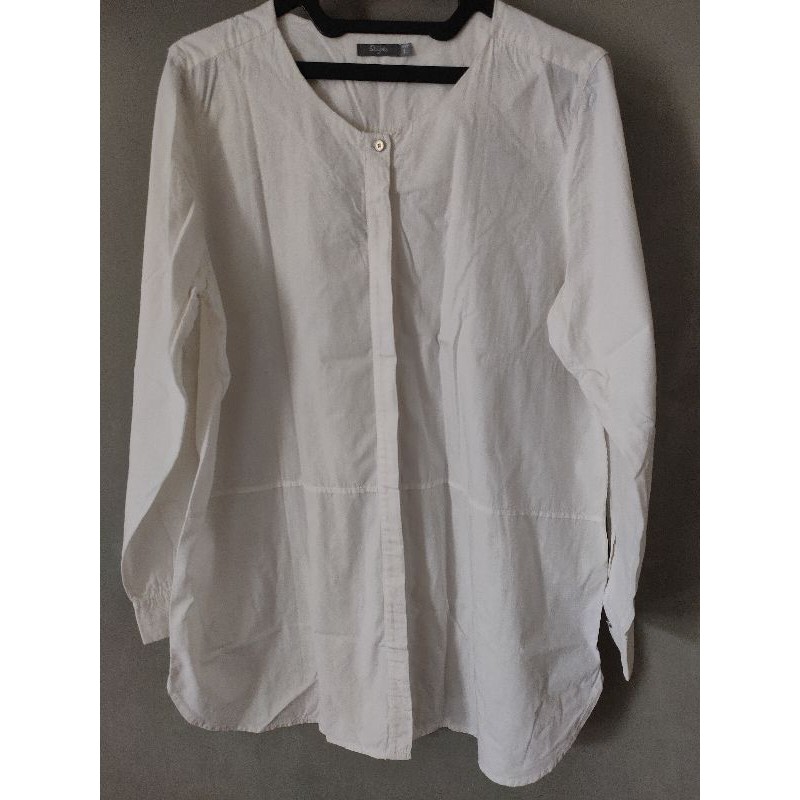 kemeja putih St.Yves size L