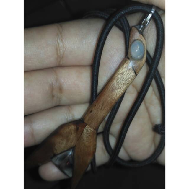 Kalung gitar flying v batu kalimaya banten