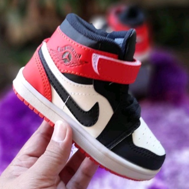 sepatu sneakers anak kids nike air jordan 1 high black toe hitam merah cowok cewek 26-35