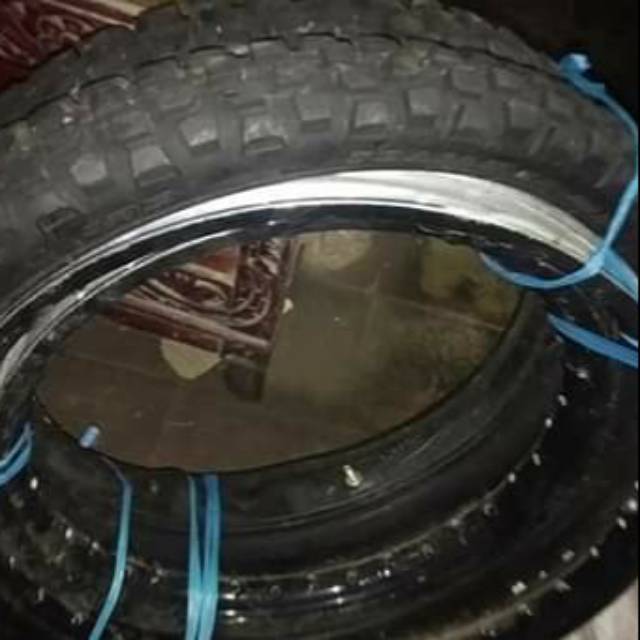 Pelek ,Ban ukuran 18/21 copotan KLX BF original.
