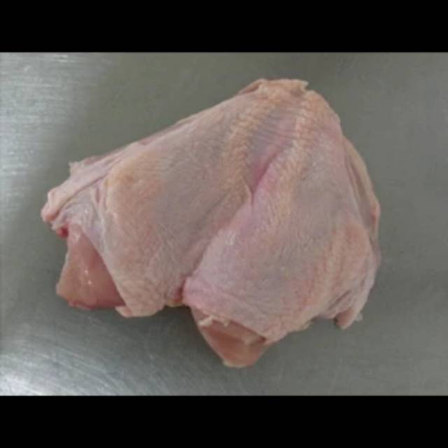 

Dada fillet ayam fresh dengan kulit isi 2pcs/kg