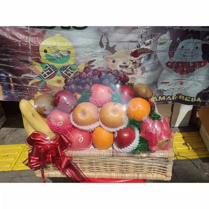 

Parcel Buah Segar Lengkap Keranjang Besar