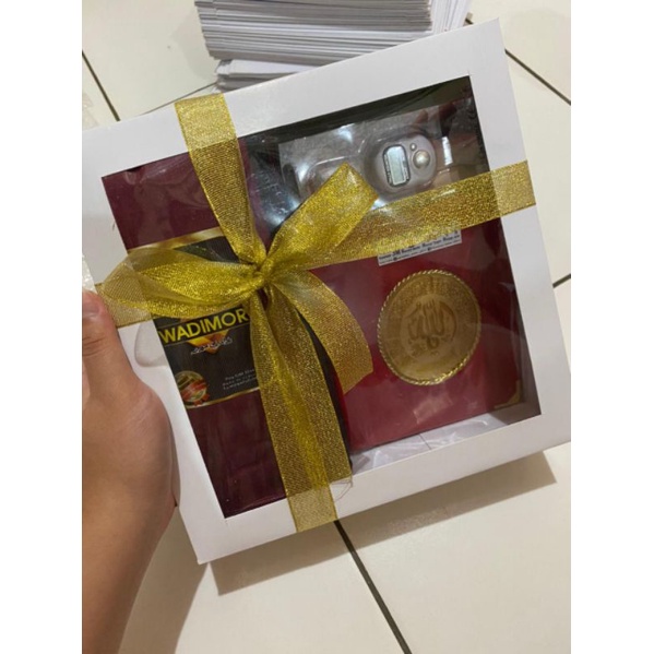 

paper box 25*20*3 packing souvenir/dus kotak serbaguna