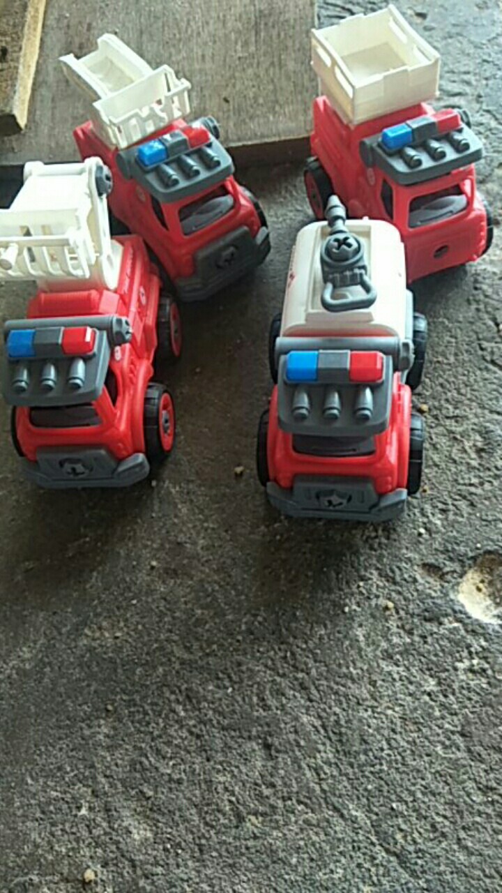 Mainan Diy Truk Konstruksi Pemadam Kebakaran Truk Pertanian Dan Kebersihan Bisa Dirakit Sendiri