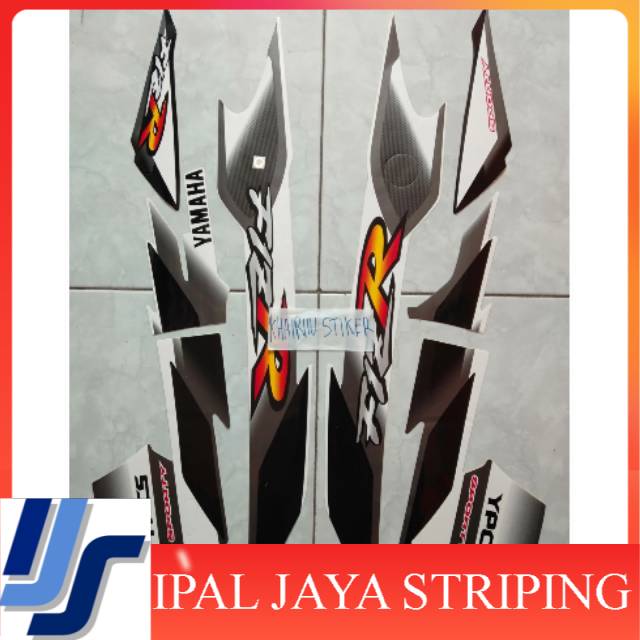 stiker Striping fiz r 2001 hitam sporty