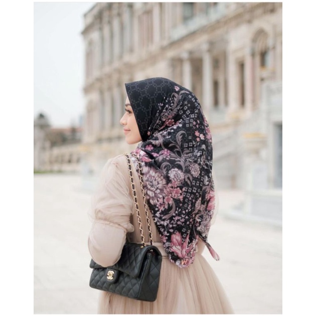 scarf Vanilla Hijabku | Gala Black