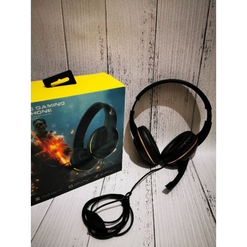 Stereo gaming Headphone With Microphone and volume control