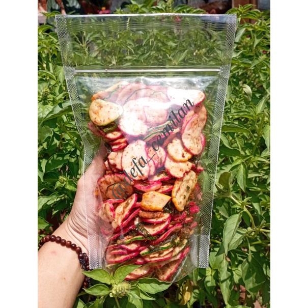 

KERUPUK SEBLAK BANTET PEDAS 100% RASA KENCUR DAN DAUN JERUK KEMASAN 250GRAM