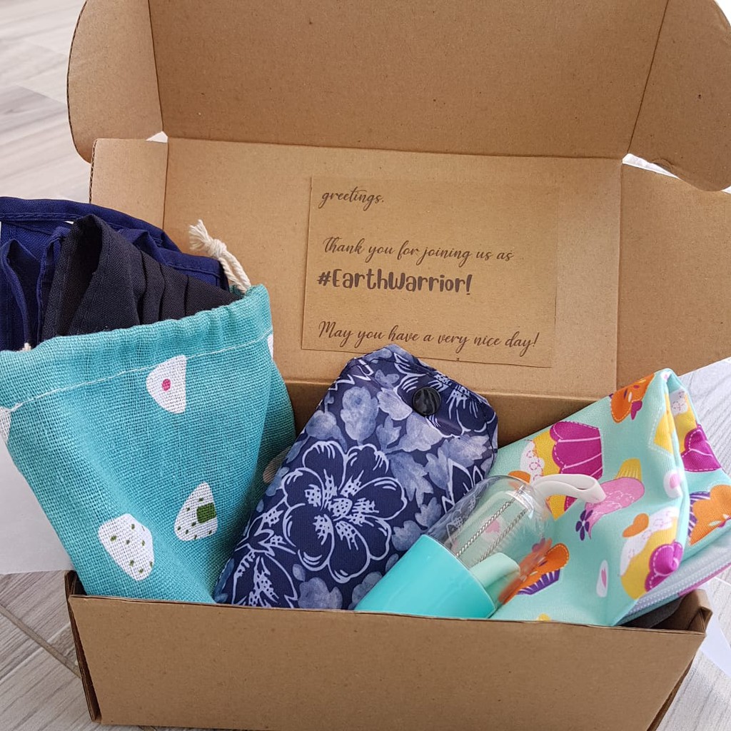 

Hampers Gift Box Eco-friendly Gift Hampers Kado Wisuda Graduation Anniversary Wedding Gift Box